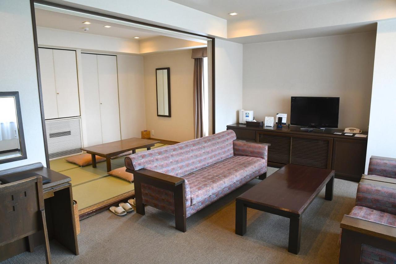 Karuizawakurabu Hotel 1130 Hewitt Resort Цумагои Экстерьер фото